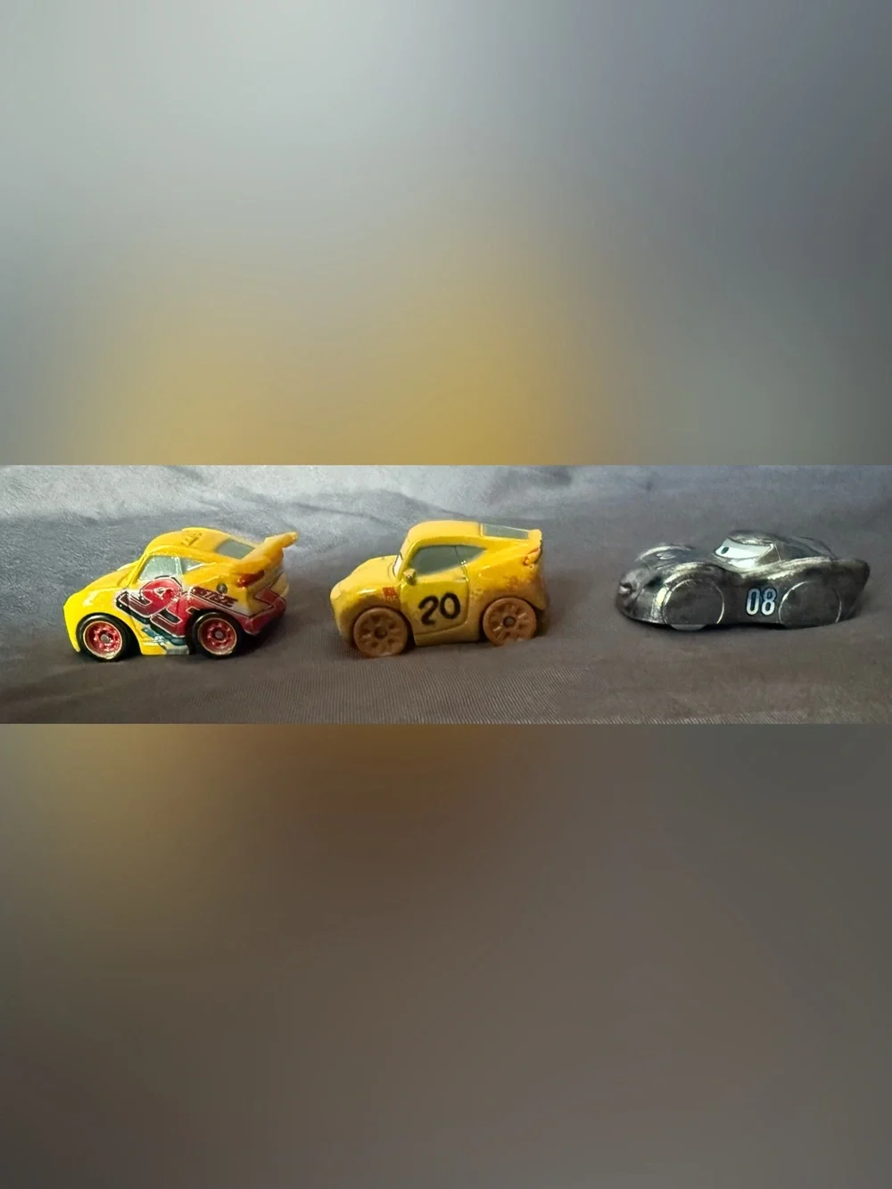 Disney Cars Mini Racers: Gold Rusteze McQueen, Cruz Ramirez, & Datz Jammin
